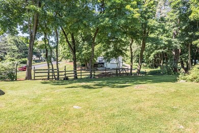 222 North St, Georgetown, MA 01833 - photo 4