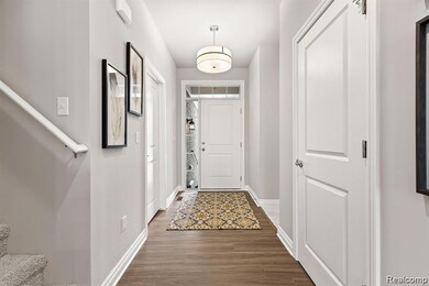 2221 Chase Dr unit 103, Hartland Township, MI 48843 - photo 2