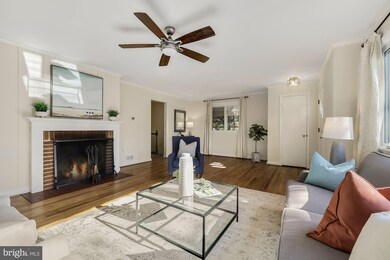 11 Center St, Washington Grove, MD 20880 - photo 6