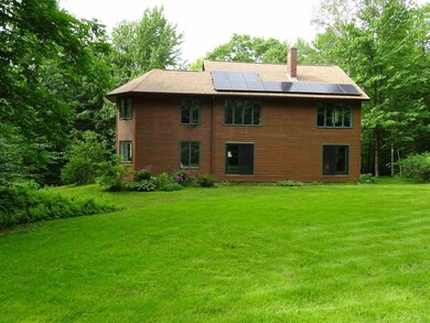 661 Wortheim Ln, Richmond, VT 05477 - photo 2