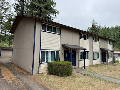 1599 N Hemlock St, Coquille, OR 97423 - photo 2