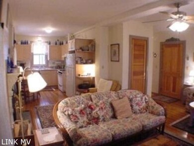 61 Ocean Ave unit 1A, Oak Bluffs, MA 02557 - photo 3