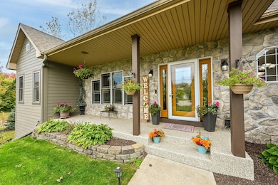 W209N11352 Reger Ct, Germantown, WI 53022 - photo 3