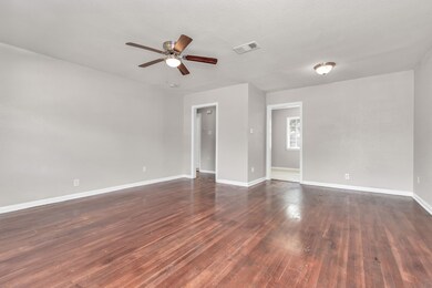 3706 Florinda St, Houston, TX 77021 - photo 2