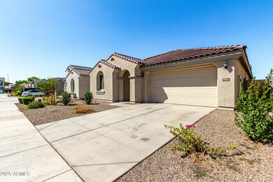 10258 W Piccadilly Rd, Avondale, AZ 85392 - photo 5