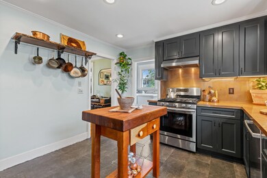 15 caleb street portland16