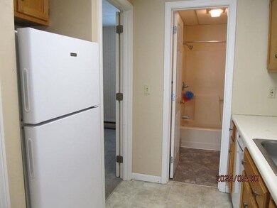 42 Olcott Ln unit A, Charlestown, NH 03603 - photo 4