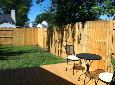 2310 Mulberry Ct, Aurora, IL 60506 - photo 5