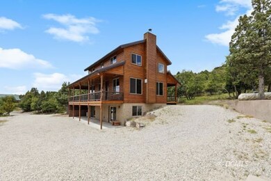 Expansive Parking & Driveway