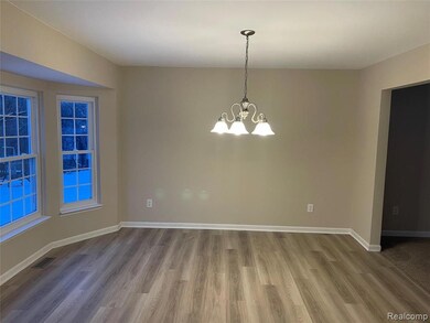 19479 Scenic Harbour Dr, Northville, MI 48167 - photo 6