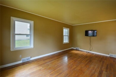1708 28th St, Des Moines, IA 50310 - photo 6