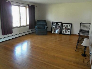 43 Bayview Dr, West Warwick, RI 02893 - photo 4