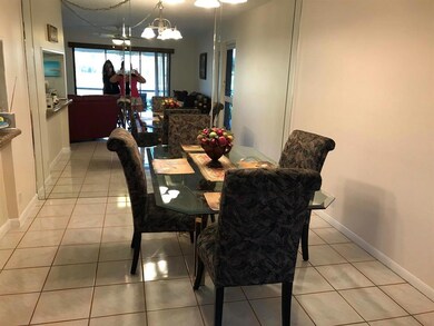 Open Dinning area to Living room