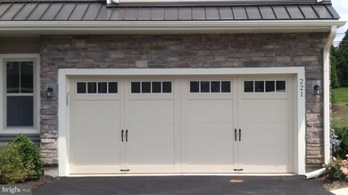 221 Ash Ln, Kennett Square, PA 19348 - photo 2