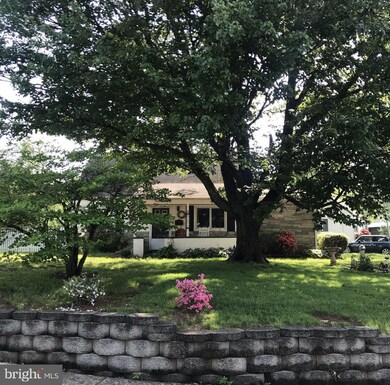 107 Courtney Dr, Manassas Park, VA 20111 - photo 2