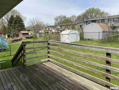 2330 W 57th St, Davenport, IA 52806 - photo 7