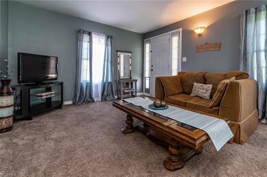 744 Kenilworth Ave, Sheffield Lake, OH 44054 - photo 3