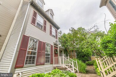 12842 Mill Brook Ct, Woodbridge, VA 22192 - photo 2