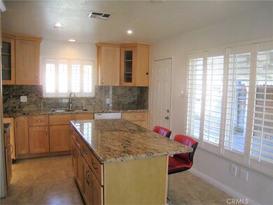 3394 Rainbow Ln, Highland, CA 92346 - photo 3