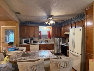 273 Alta Vista Dr, Bastrop, TX 78602 - photo 6