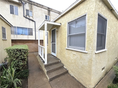 4263 W Broadway unit B, Hawthorne, CA 90250 - photo 2