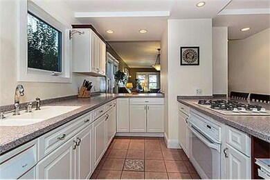 24 Merrifield Ave, Watertown, MA 02472 - photo 2