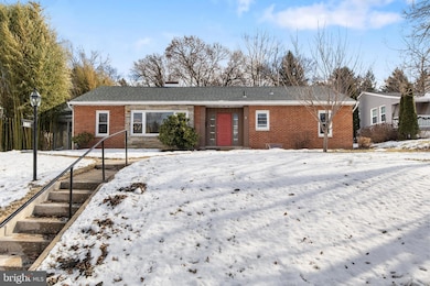 112 Irving Rd, York, PA 17403 - photo 3