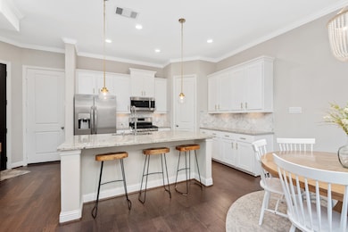 1127 Shepherd Oaks Dr, Houston, TX 77018 - photo 3