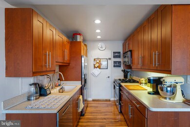 The Lancaster unit 206, Arlington, VA 22204 - photo 7