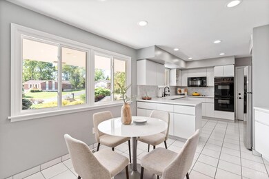 9528 Croton Dr, Cincinnati, OH 45242 - photo 6