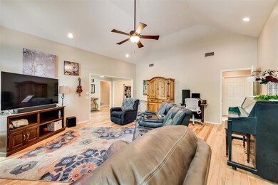 1509 Shady Ln, Decatur, TX 76234 - photo 6