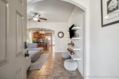 201 E Greeley St, Broken Arrow, OK 74012 - photo 4