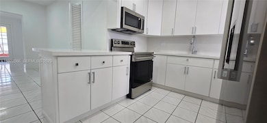 1001 SW 88th Ct unit A, Miami, FL 33174 - photo 6