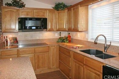 258 Bowling Green Dr, Costa Mesa, CA 92626 - photo 5