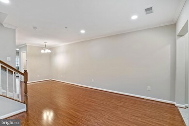 2499 Angeline Dr unit 102, Herndon, VA 20171 - photo 3