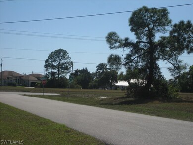 313 Diplomat Pkwy W, Cape Coral, FL 33993 - photo 6