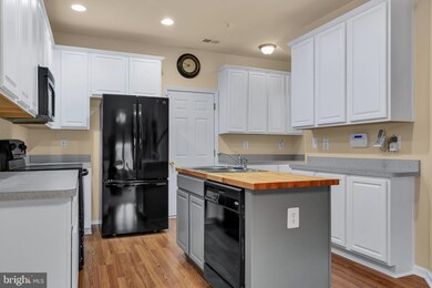 9624 Wigfall Way unit 85, Manassas Park, VA 20111 - photo 6