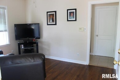 2122 Jefferson Ave, Davenport, IA 52803 - photo 3