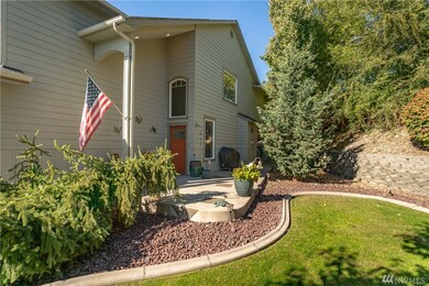 134 Manhattan Square, East Wenatchee, WA 98802 - photo 2
