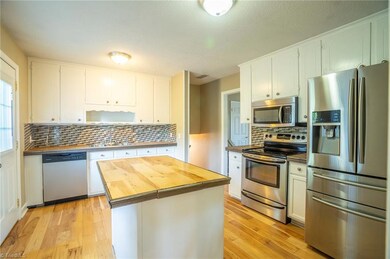 1578 Cliffwood Dr, Asheboro, NC 27205 - photo 5