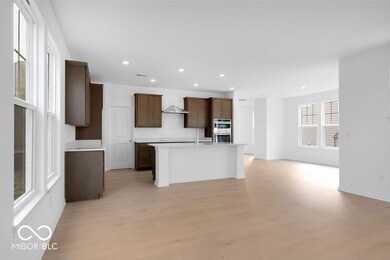 15946 Meadow Frost Ct, Fishers, IN 46037 - photo 4