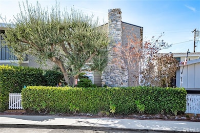 209 Ruby Ave, Newport Beach, CA 92662 - photo 2