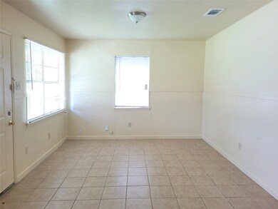 3446 Saint Benedict St, Houston, TX 77021 - photo 6