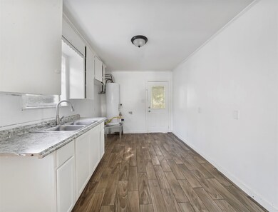 3210 Cactus St unit 3210, Houston, TX 77026 - photo 5