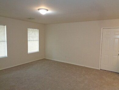 16750 Fallen Timbers Dr, Conroe, TX 77385 - photo 2