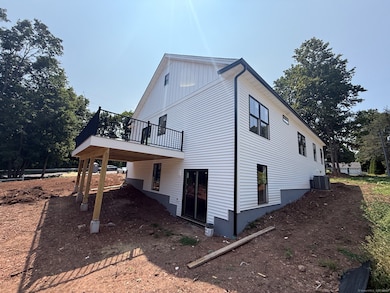 305 Lincoln St, Berlin, CT 06037 - photo 3