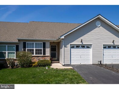 109 Madison Ct, Royersford, PA 19468 - photo 2