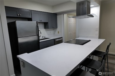 Royal Crest unit 1804, Seattle, WA 98121 - photo 5
