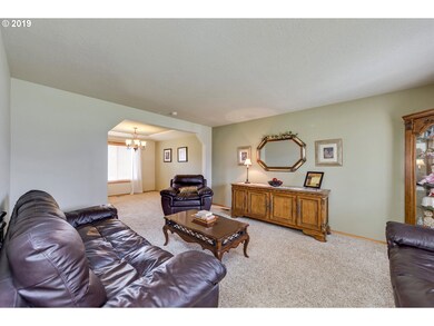 Living Room/Dining Room