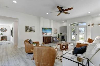 10842 Vanderbilt Dr, Naples, FL 34108 - photo 2